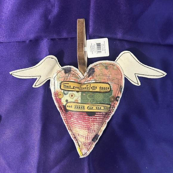 Demdaco Kelly Rae Roberts
Set of 3 Winged Cloth
Inspiration Ornaments - Picture 8 of 11